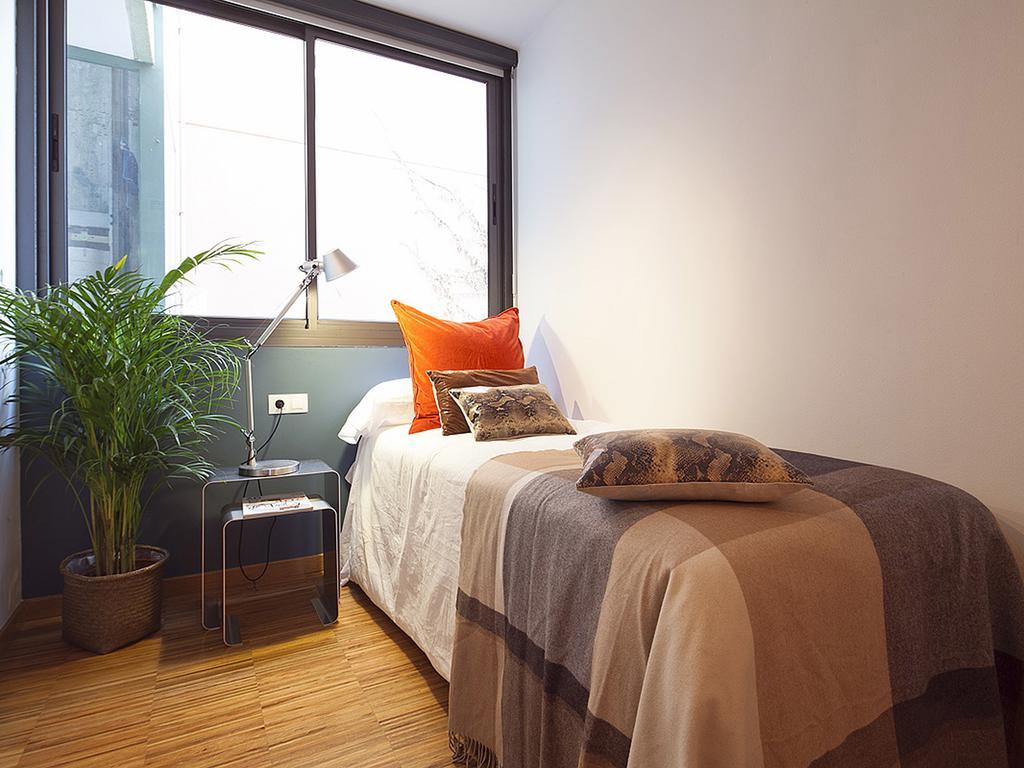 My Space Barcelona Guell Terrace Center Ngoại thất bức ảnh