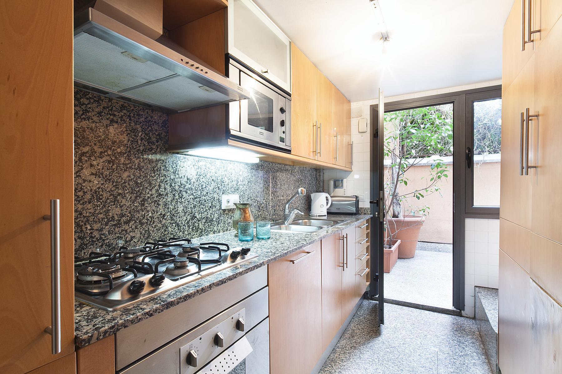 My Space Barcelona Guell Terrace Center Ngoại thất bức ảnh